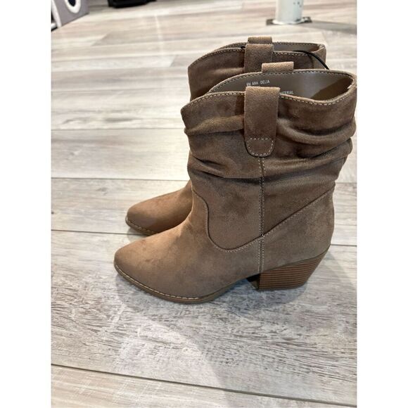 a.n.a Womens Delia Porchini Stacked Heel Slouch Boots Size 6 - Picture 3 of 10